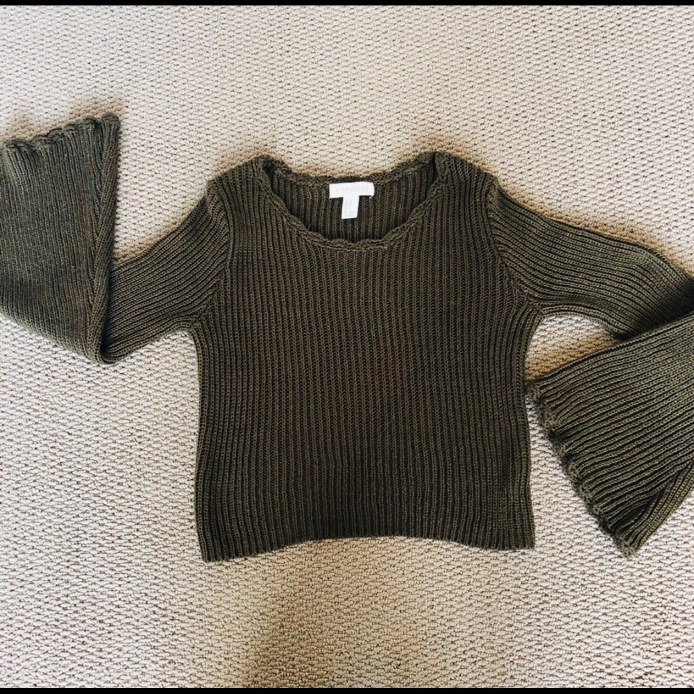 Sweater long sleeves size medium - Picture 5 of 6